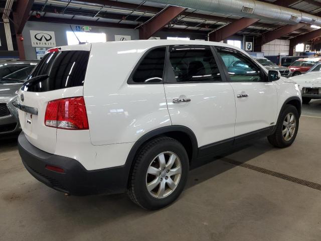 Photo 3 from auction – 2013 KIA SORENTO LX with VIN 5XYKTDA61DG365071