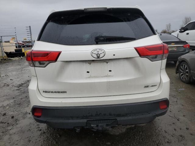 Photo 6 from auction – 2018 TOYOTA HIGHLANDER with VIN 5TDJZRFH4JS561974