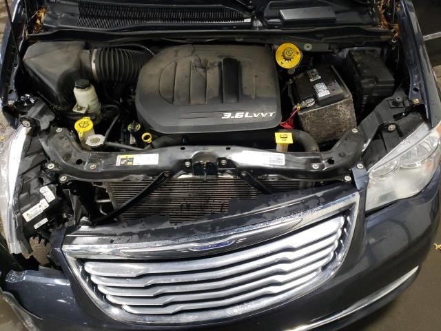 Photo 12 from auction – 2014 CHRYSLER TOWN & COU with VIN 2C4RC1BG7ER418468