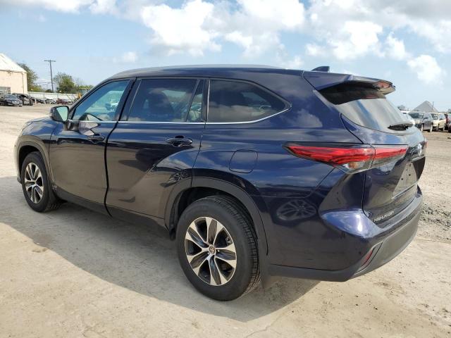 Photo 2 from auction – 2022 TOYOTA HIGHLANDER with VIN 5TDGZRBHXNS183102