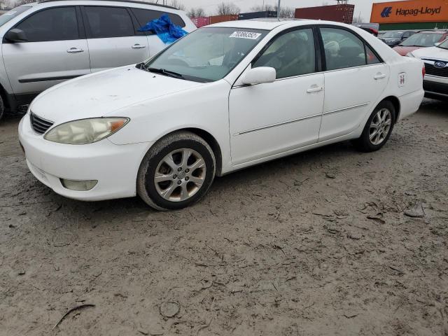 TOYOTA CAMRY LE 2005 with VIN 4T1BF30K55U616346 - Photo from auction