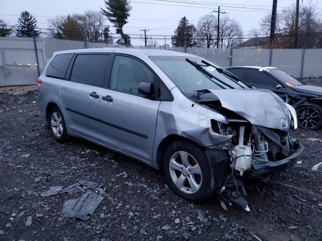 Photo 4 from auction – 2011 TOYOTA SIENNA with VIN 5TDZK3DC8BS079621