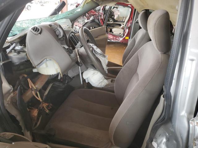 Photo 7 from auction – 2002 CHRYSLER TOWN & COU with VIN 2C8GP44352R569956