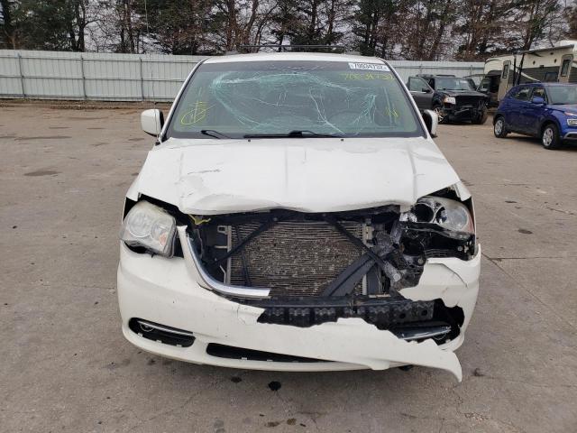 Photo 5 from auction – 2013 CHRYSLER TOWN & COU with VIN 2C4RC1BG4DR605102