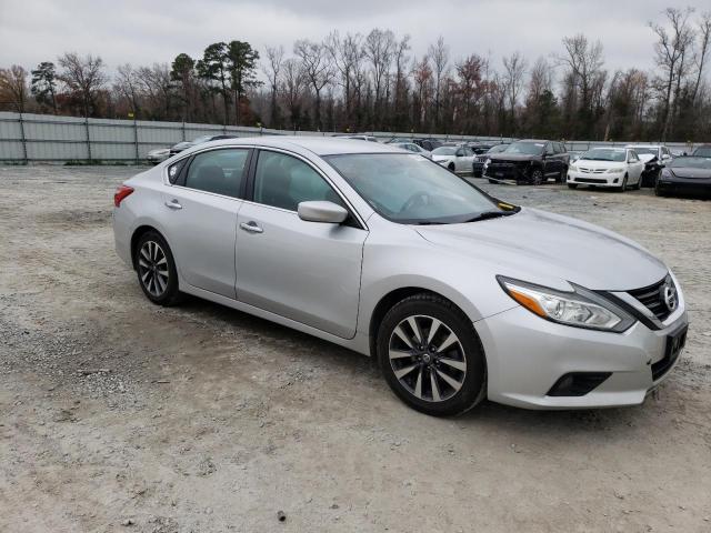 Photo 4 from auction – 2017 NISSAN ALTIMA 2.5 with VIN 1N4AL3AP2HC205361