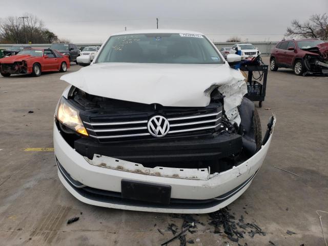 Photo 5 from auction – 2015 VOLKSWAGEN PASSAT S with VIN 1VWAS7A35FC083705