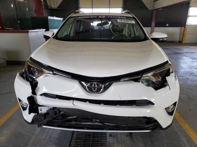 Photo 5 from auction – 2016 TOYOTA RAV4 XLE with VIN JTMRFREVXGJ086646