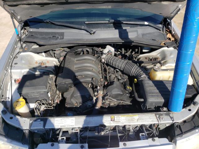 Photo 11 from auction – 2008 CHRYSLER 300 LX with VIN 2C3KA43R28H189317