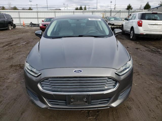 Photo 5 from auction – 2013 FORD FUSION S with VIN 3FA6P0G77DR382922