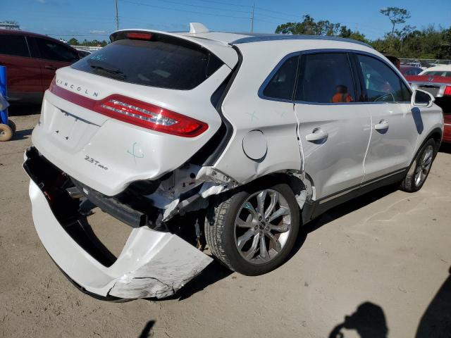 Photo 3 from auction – 2017 LINCOLN MKC SELECT with VIN 5LMTJ2DH8HUL01831
