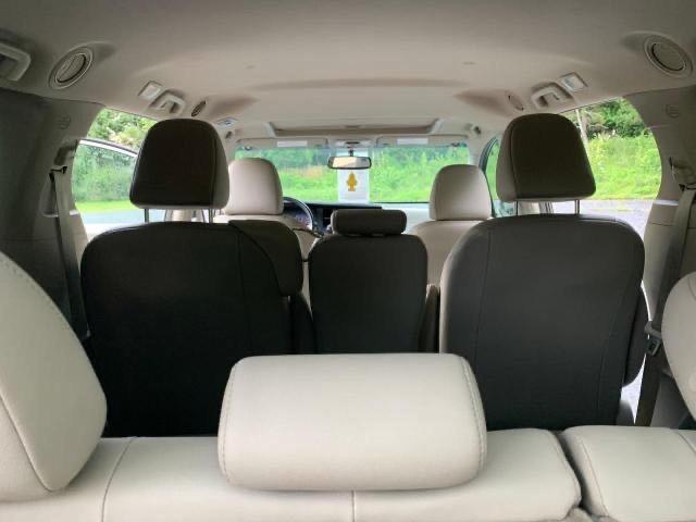 Photo 9 from auction – 2015 TOYOTA SIENNA XLE with VIN 5TDYK3DC0FS538772