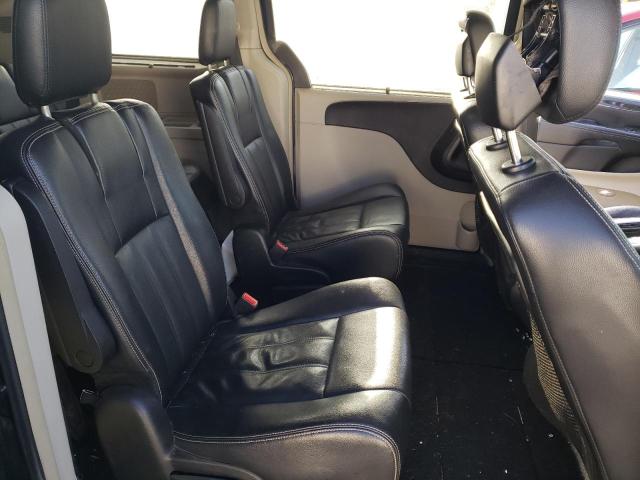 Photo 11 from auction – 2014 CHRYSLER TOWN & COU with VIN 2C4RC1BG6ER455060