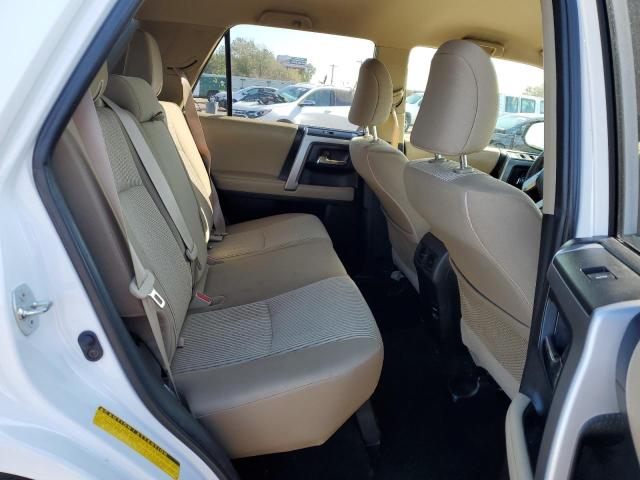 Photo 11 from auction – 2018 TOYOTA 4RUNNER SR with VIN JTEBU5JR6J5551217