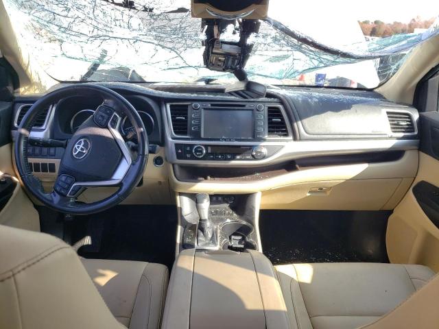 Photo 8 from auction – 2017 TOYOTA HIGHLANDER with VIN 5TDKZRFHXHS512955