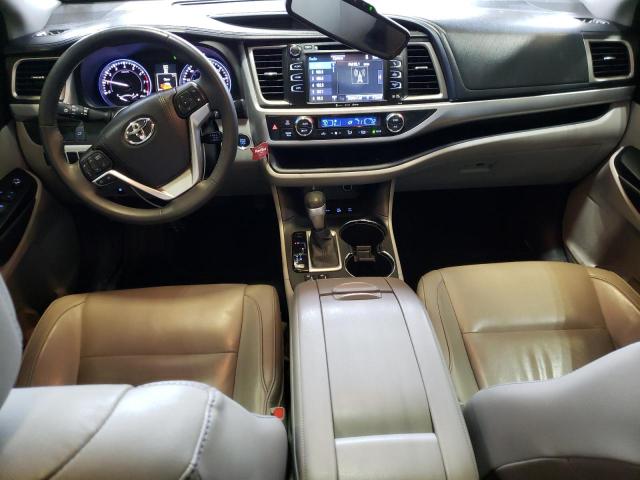 Photo 8 from auction – 2016 TOYOTA HIGHLANDER with VIN 5TDJKRFH8GS269466