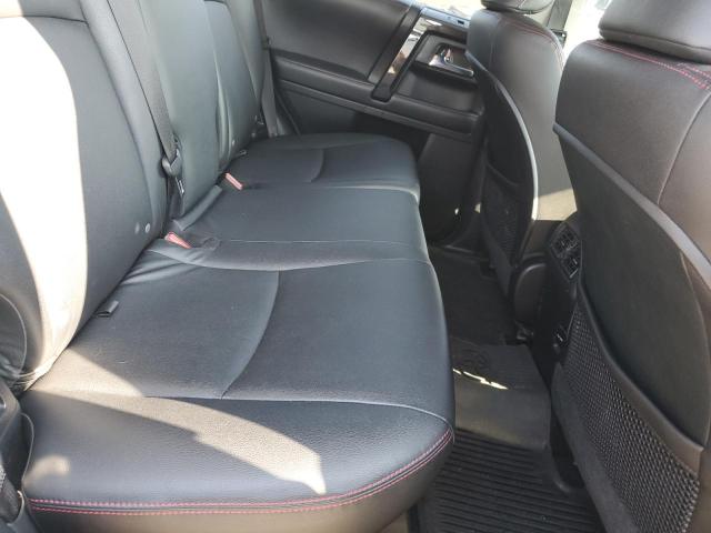 Photo 11 from auction – 2018 TOYOTA 4RUNNER SR with VIN JTEBU5JR1J5485448