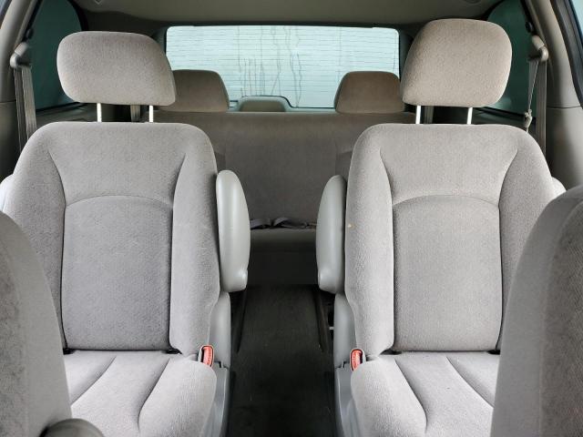 Photo 10 from auction – 2002 CHRYSLER VOYAGER LX with VIN 1C4GJ45352B679339