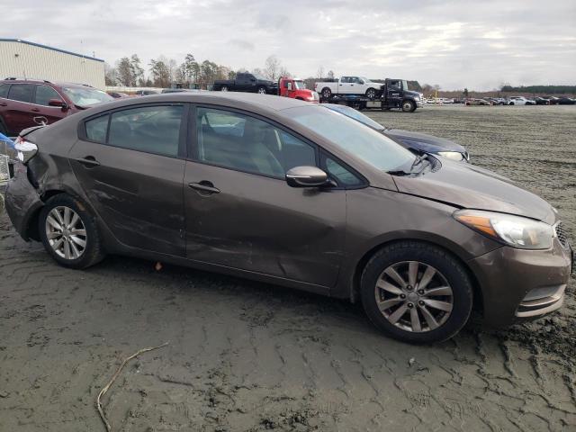 Photo 4 from auction – 2015 KIA FORTE LX with VIN KNAFX4A60F5274193