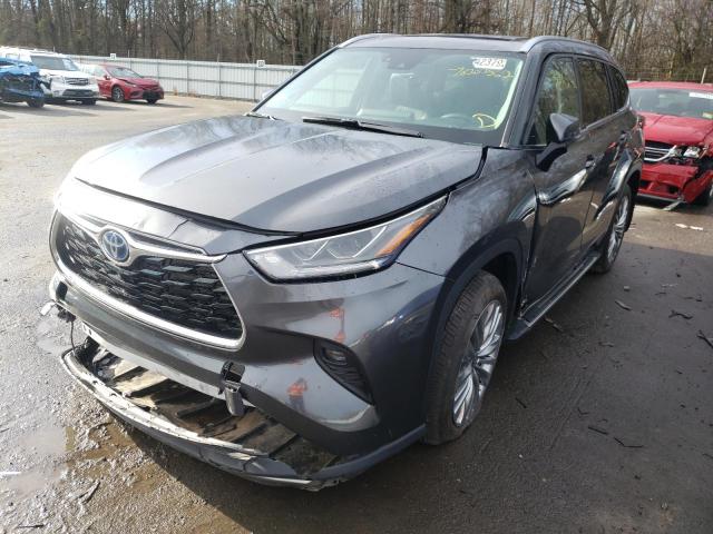 TOYOTA HIGHLANDER 2022 con VIN 5TDEBRCH1NS075722 - Foto de la subasta