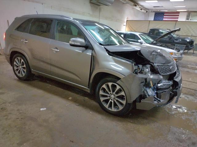Photo 4 from auction – 2015 KIA SORENTO SX with VIN 5XYKW4A72FG652552