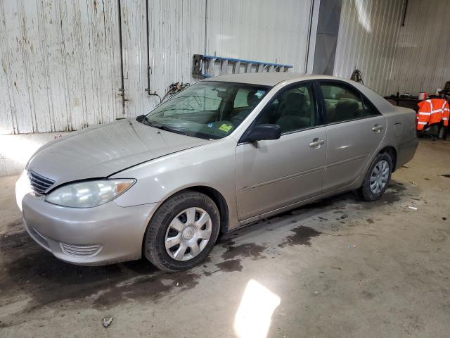 TOYOTA CAMRY LE 2006 with VIN 4T1BE32K56U704492 - Photo from auction