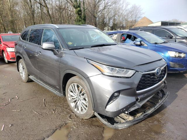 Photo 4 from auction – 2022 TOYOTA HIGHLANDER with VIN 5TDEBRCH1NS075722