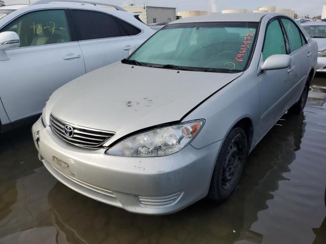 Photo 1 from auction – 2005 TOYOTA CAMRY LE with VIN 4T1BE32K95U022004