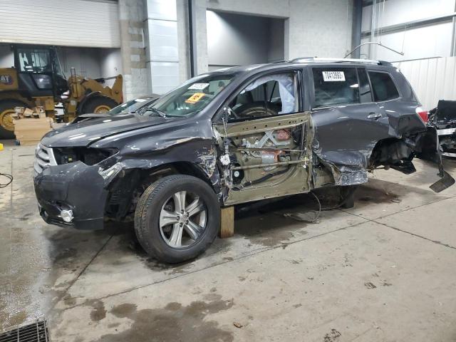 TOYOTA HIGHLANDER 2013 with VIN 5TDDK3EH9DS245877 - Photo from auction