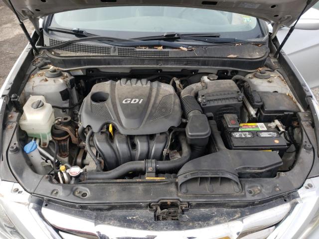 Photo 11 from auction – 2011 HYUNDAI SONATA SE with VIN 5NPEC4AC9BH054433