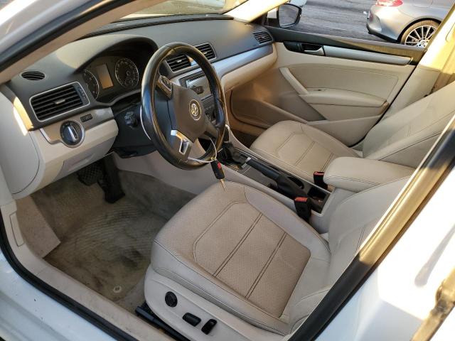 Photo 7 from auction – 2015 VOLKSWAGEN PASSAT S with VIN 1VWAT7A33FC094134
