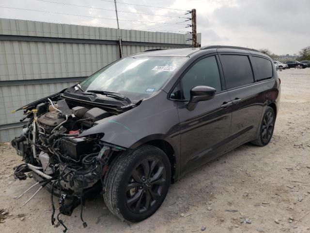 CHRYSLER PACIFICA T 2018 with VIN 2C4RC1FG0JR228676 - Photo from auction