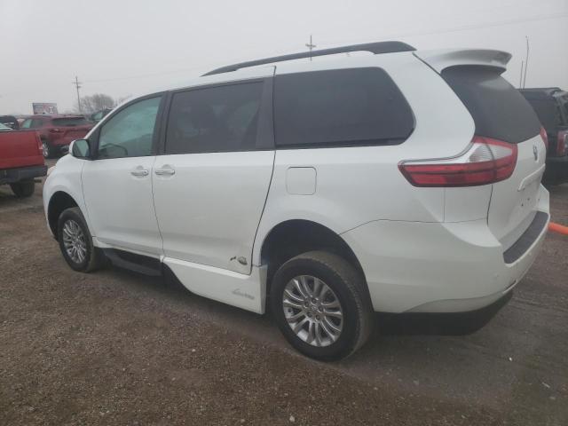 Photo 2 from auction – 2015 TOYOTA SIENNA XLE with VIN 5TDYK3DC8FS674437