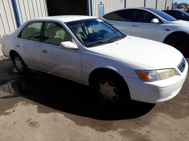 Photo 4 from auction – 2000 TOYOTA CAMRY with VIN 4T1BG22KXYU934830