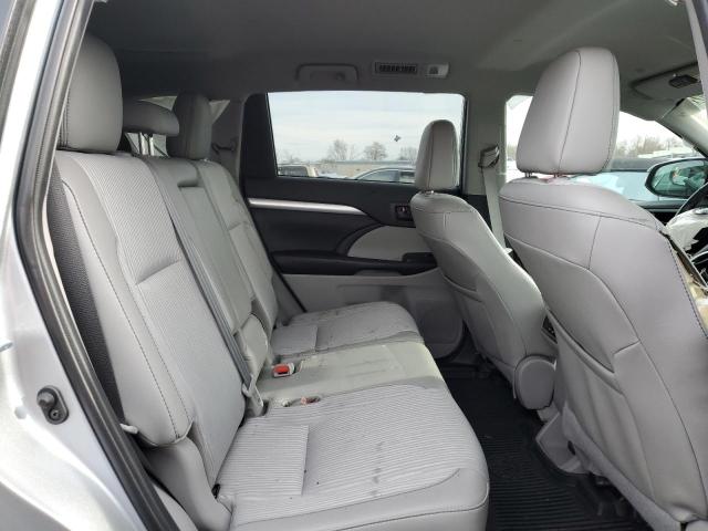 Photo 11 from auction – 2019 TOYOTA HIGHLANDER with VIN 5TDBZRFH3KS918843
