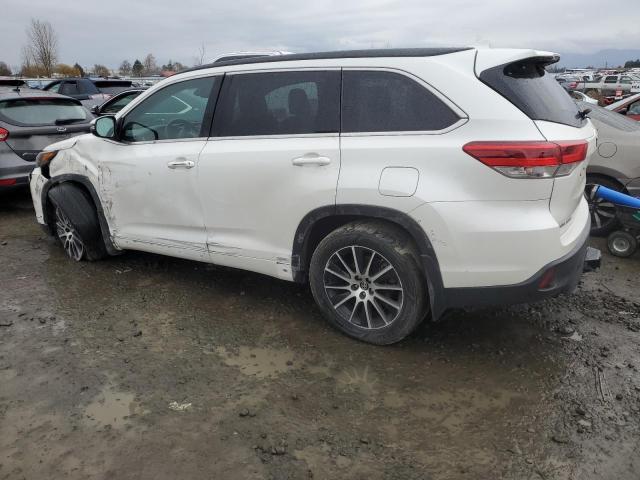Photo 2 from auction – 2018 TOYOTA HIGHLANDER with VIN 5TDJZRFH4JS561974