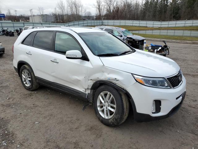 Photo 4 from auction – 2015 KIA SORENTO LX with VIN 5XYKTCA64FG644933
