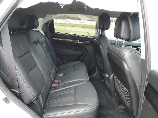 Photo 11 from auction – 2015 KIA SORENTO LX with VIN 5XYKTCA64FG644933
