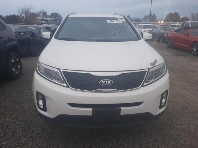 Photo 5 from auction – 2015 KIA SORENTO LX with VIN 5XYKT4A69FG656419