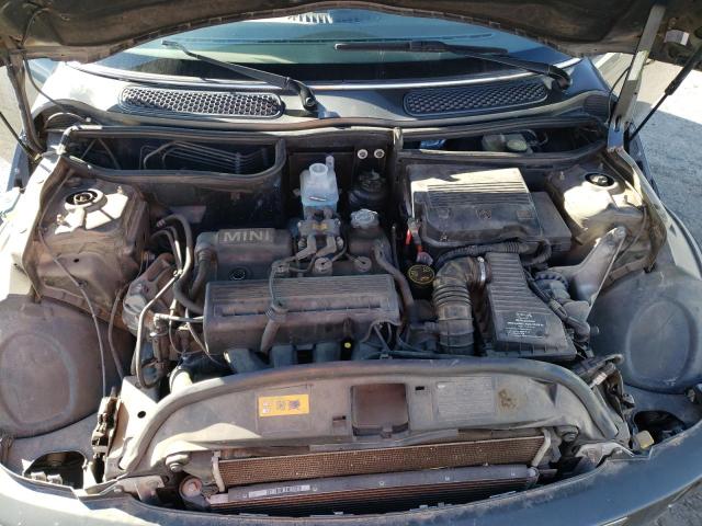 Photo 11 from auction – 2006 MINI COOPER with VIN WMWRC33506TK73032