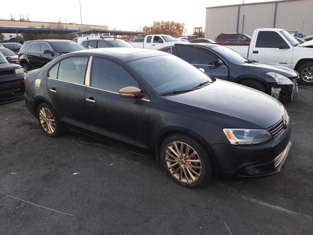 Photo 4 from auction – 2013 VOLKSWAGEN JETTA SEL with VIN 3VWLP7AJ5DM306569