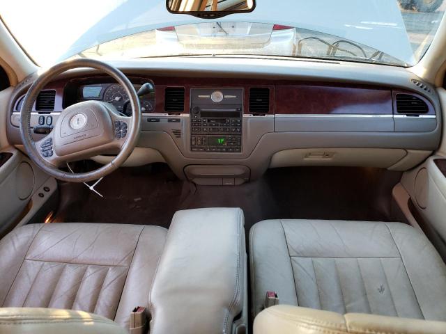 Photo 8 from auction – 2004 LINCOLN TOWN CAR E with VIN 1LNHM81W24Y607464