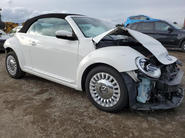 Photo 4 from auction – 2013 VOLKSWAGEN BEETLE with VIN 3VW5P7AT6DM828556
