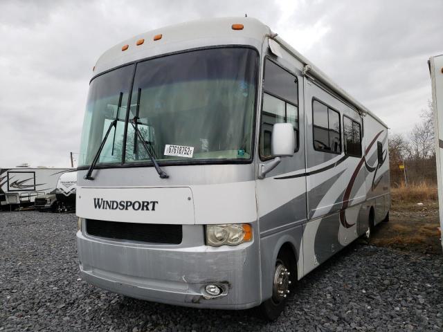 Photo 2 from auction – 2005 FOUR MOTORHOME with VIN 5B4MP67G243397160