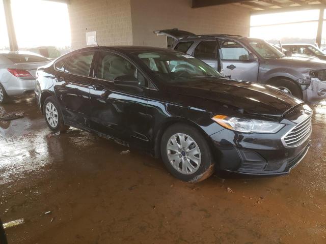 Photo 4 from auction – 2019 FORD FUSION S with VIN 3FA6P0G72KR246467