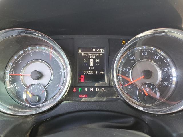 Photo 9 from auction – 2011 CHRYSLER TOWN AND C with VIN 2A4RR5DG0BR694466