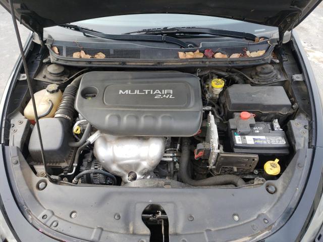 Photo 11 from auction – 2015 DODGE DART SXT with VIN 1C3CDFBBXFD227172