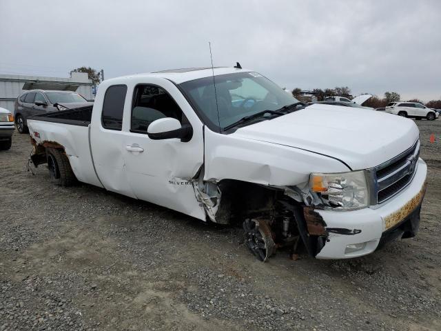 Photo 4 from auction – 2008 CHEVROLET SILVERADO with VIN 1GCEK19098E122542