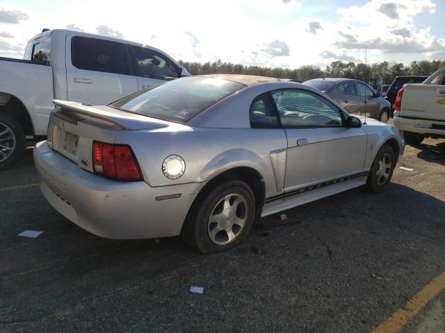 Photo 3 from auction – 2000 FORD MUSTANG with VIN 1FAFP4048YF275792