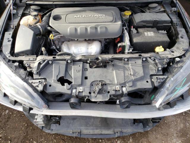 Photo 11 from auction – 2015 CHRYSLER 200 LIMITE with VIN 1C3CCCAB3FN737537
