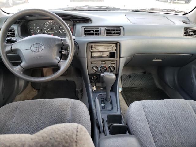 Photo 8 from auction – 2000 TOYOTA CAMRY CE with VIN 4T1BG22K4YU753156